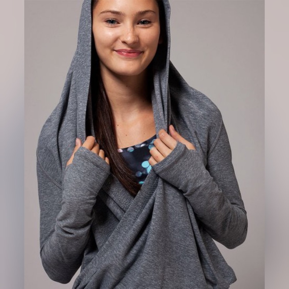 Ivivva by Lululemon Four Count Shrug Long Sleeve - Picture 3 of 9